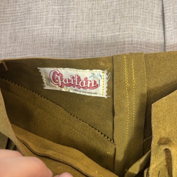 Vintage Gaitan Leather Fringe Vest Made Mexico Small/34 Western Boho Great Shape - Picture 8 of 16